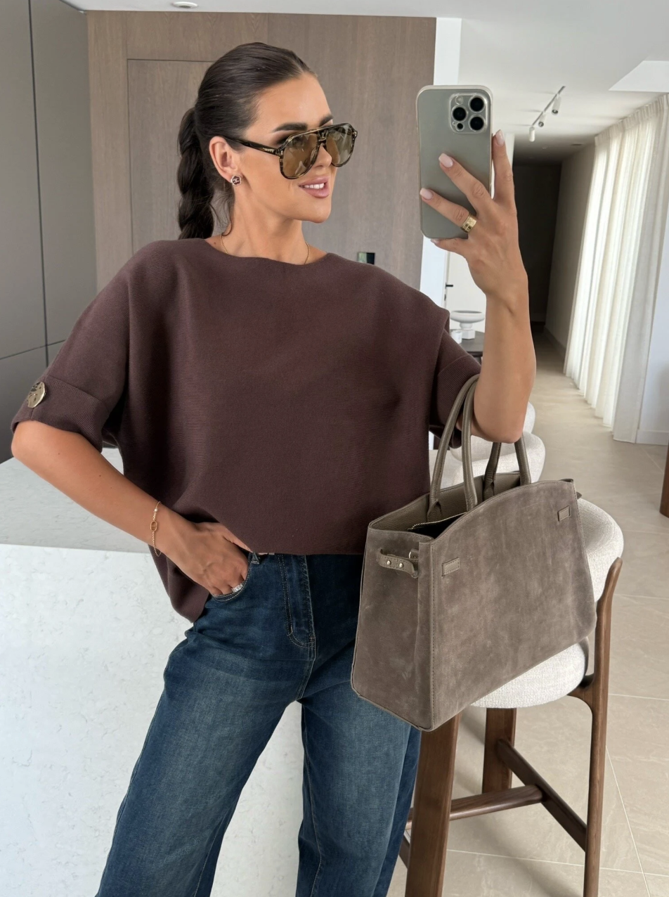 Rudos spalvos megzta palaidinė