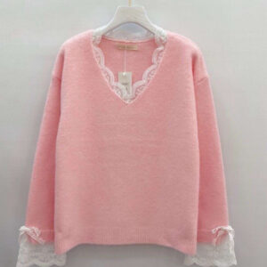 Rausvas megztinis su nėriniais