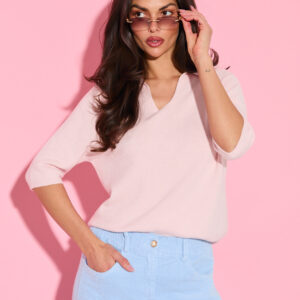 Rausvos spalvos megzta palaidinė