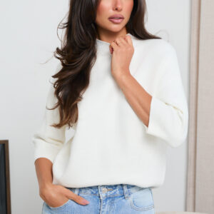 Balta megzta palaidinė Mari