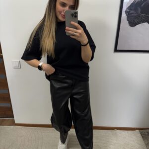 Juodos odinės kelnės