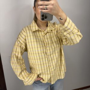 Geltoni languoti marškiniai Nika