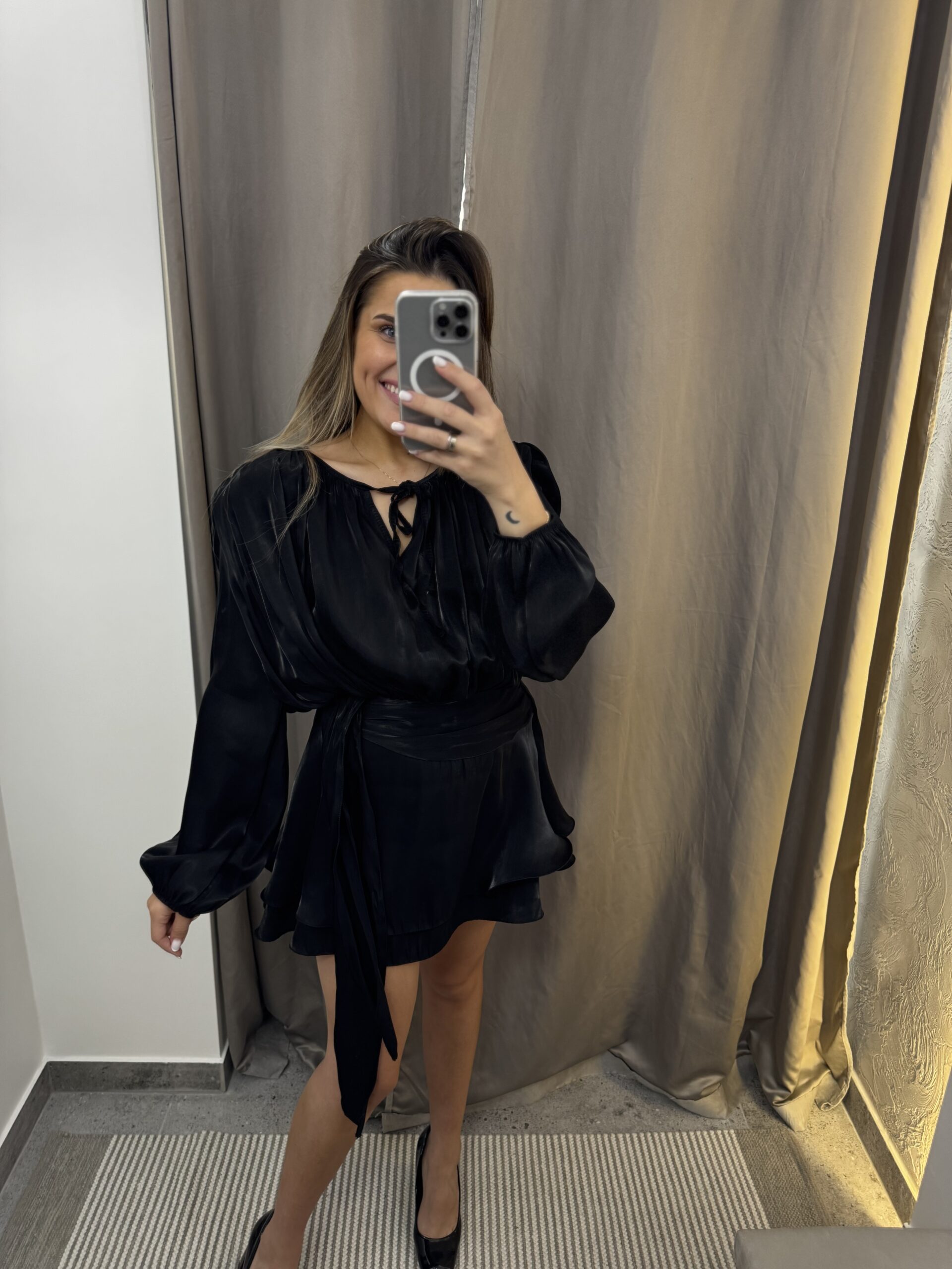 Juoda suknelė Silk - Image 2